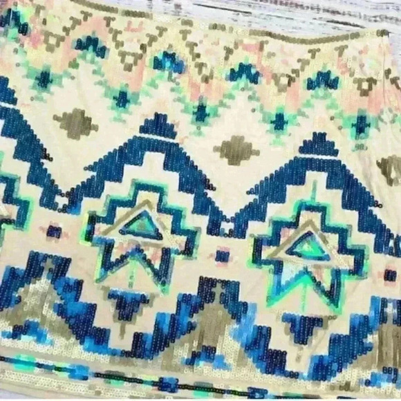 Express women's atzec designed, sequined mini skirt; size S - Picture 2 of 4